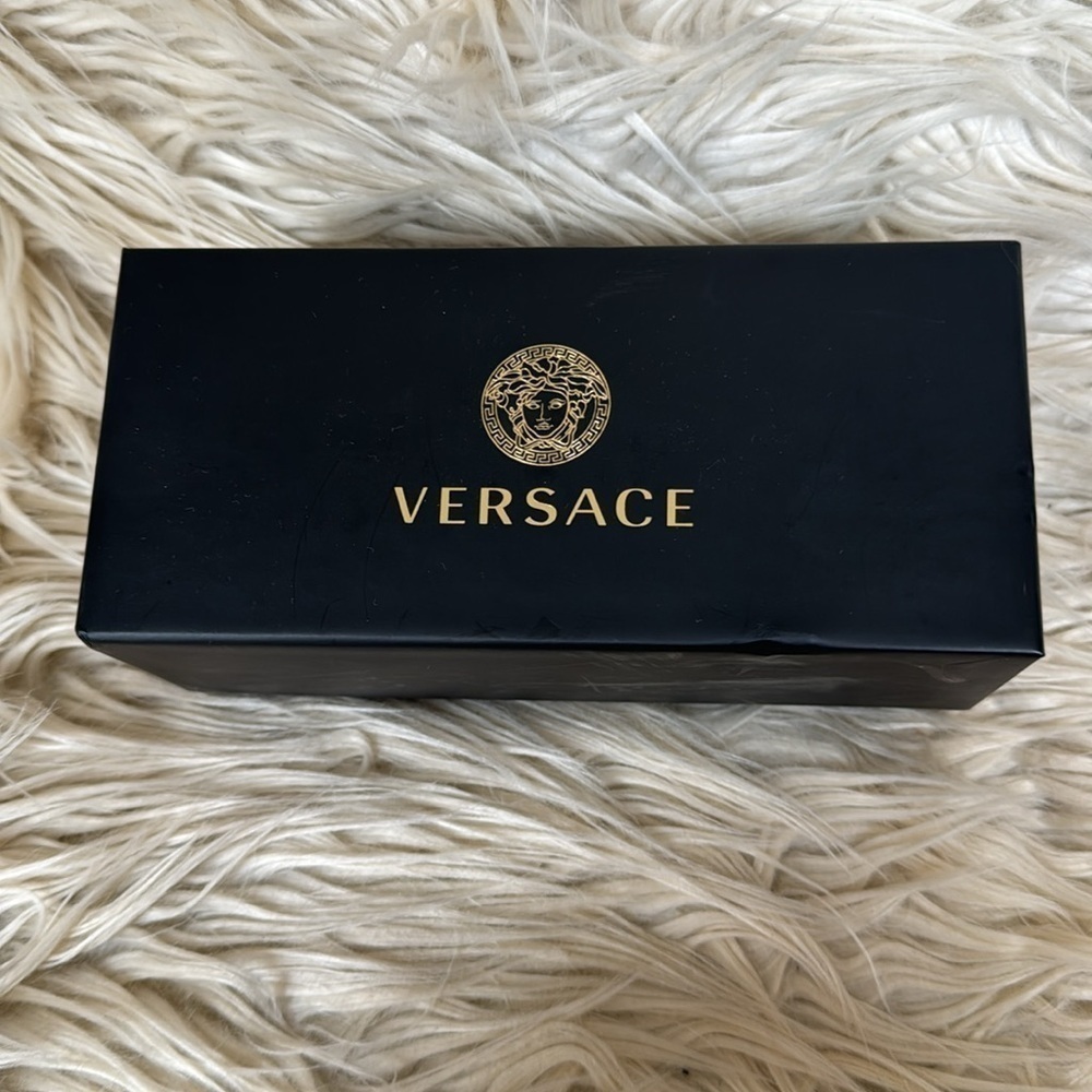 Brand new Versace Havana sunglasses - Picture 9 of 9